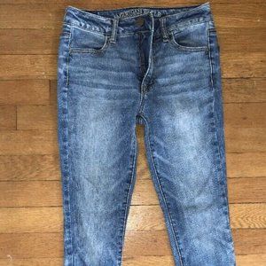 AMERICAN EAGLE Hi Rise Jegging Stretch Denim Womens juniors Size 2 regular